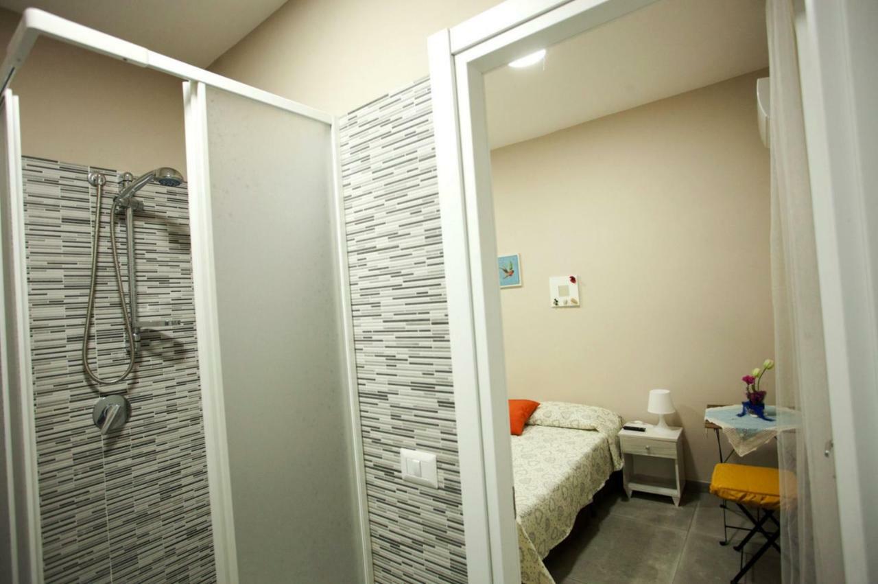 B&B Cara Napoli ภายนอก รูปภาพ