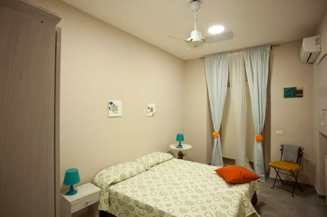 B&B Cara Napoli ภายนอก รูปภาพ