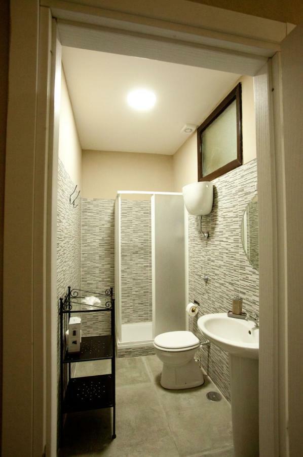 B&B Cara Napoli ภายนอก รูปภาพ