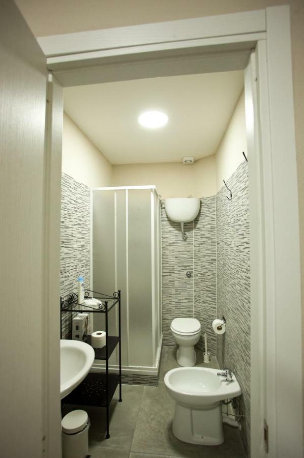 B&B Cara Napoli ภายนอก รูปภาพ