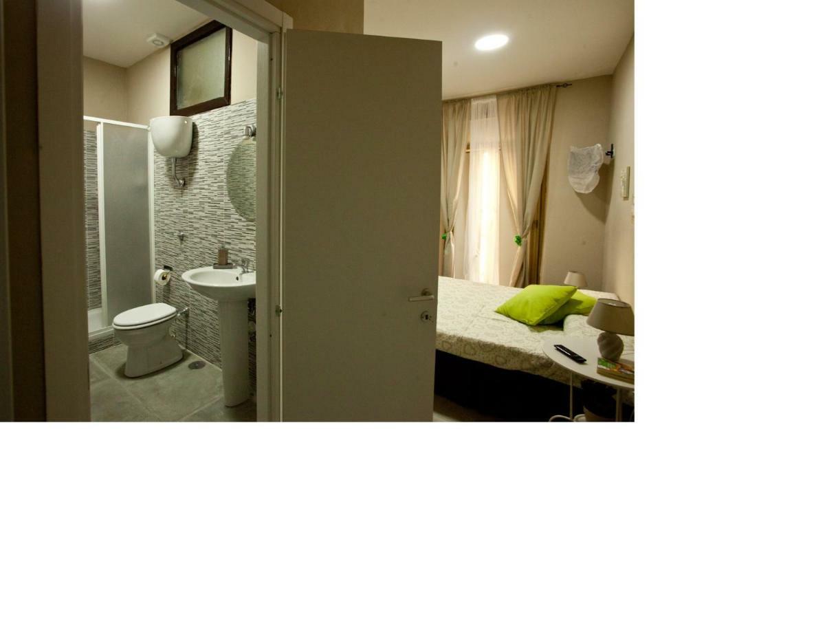 B&B Cara Napoli ภายนอก รูปภาพ