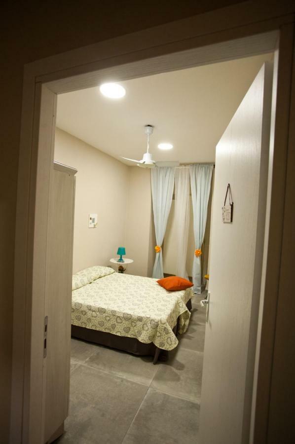 B&B Cara Napoli ภายนอก รูปภาพ