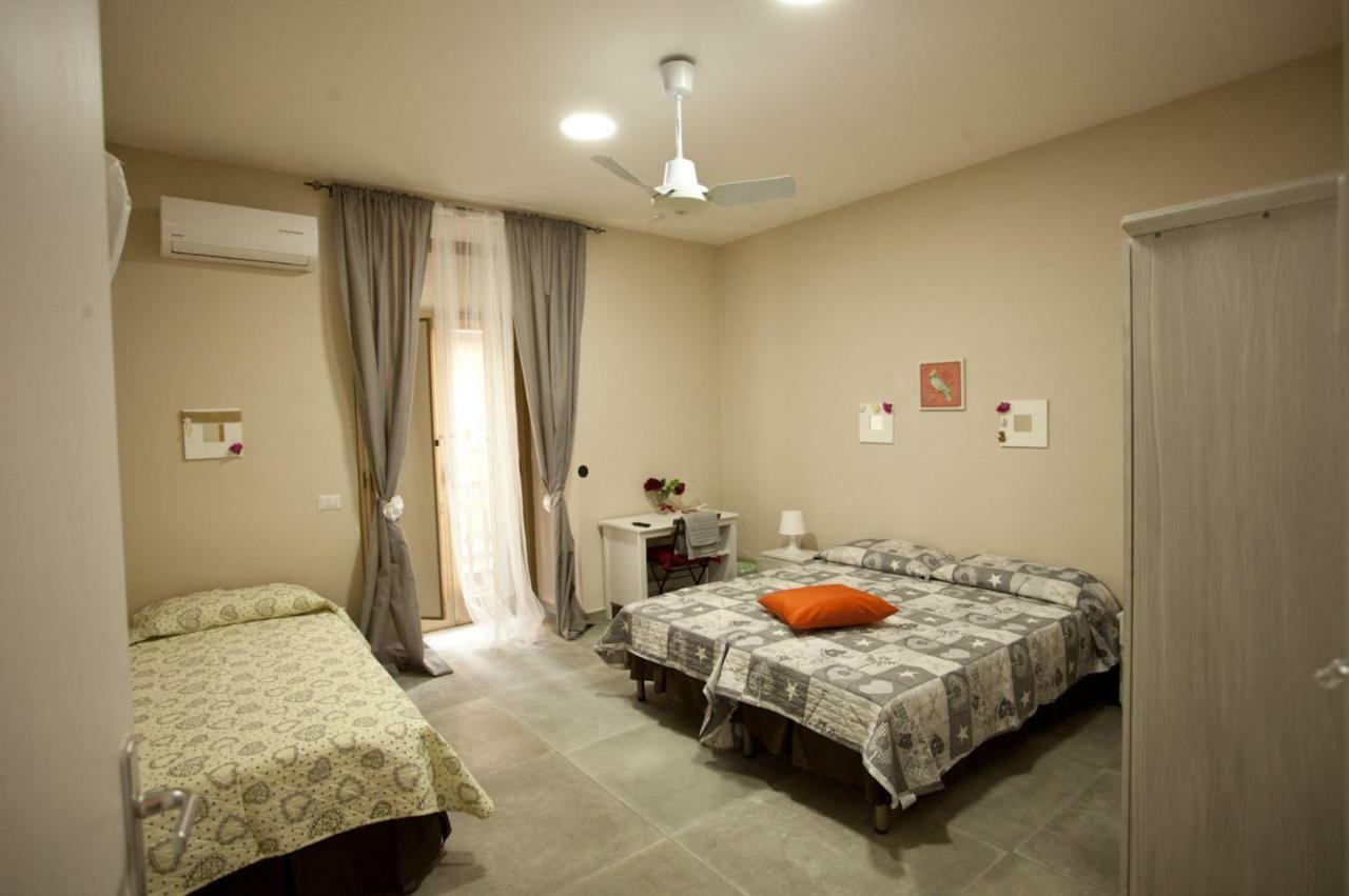 B&B Cara Napoli ภายนอก รูปภาพ