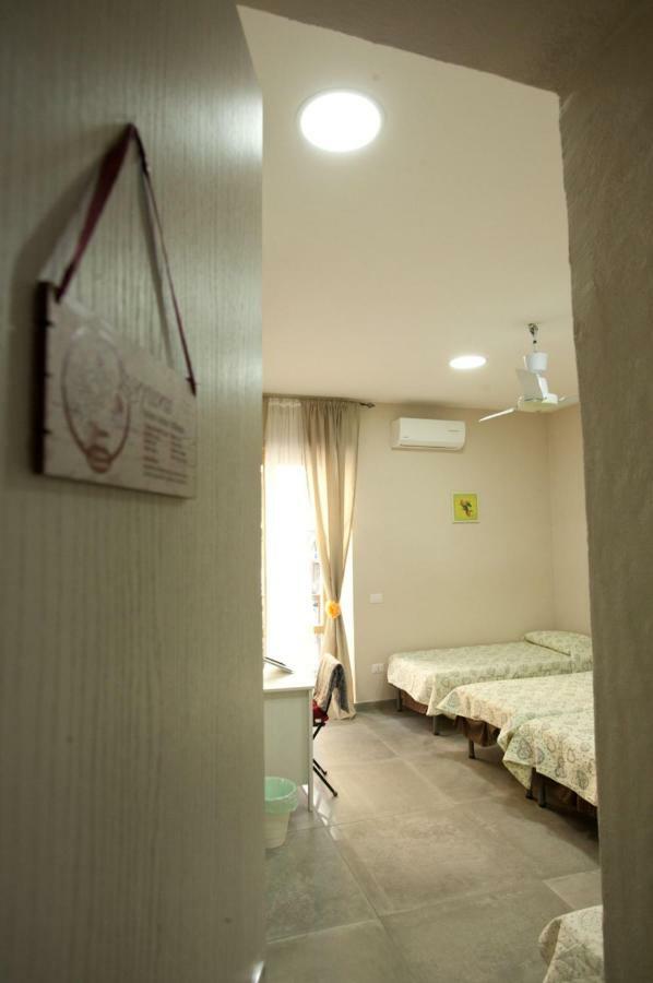 B&B Cara Napoli ภายนอก รูปภาพ