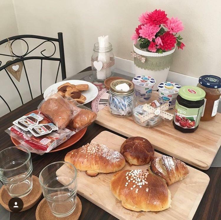 B&B Cara Napoli ภายนอก รูปภาพ