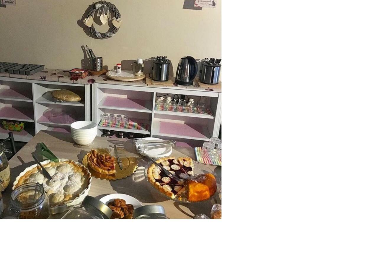 B&B Cara Napoli ภายนอก รูปภาพ